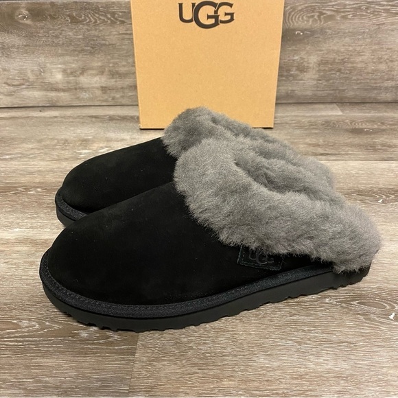UGG | Cluggette Slippers In Black Grey Indoor Outdoor NEW - Picture 7 of 17